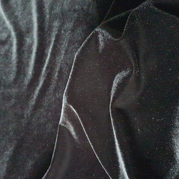Studio London Black Velvet Mock Neck T-shirt - Picture 4 of 5
